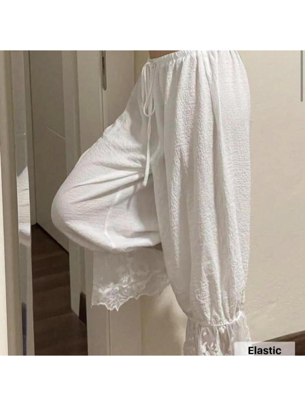 WHITE LACE BLOOMERS